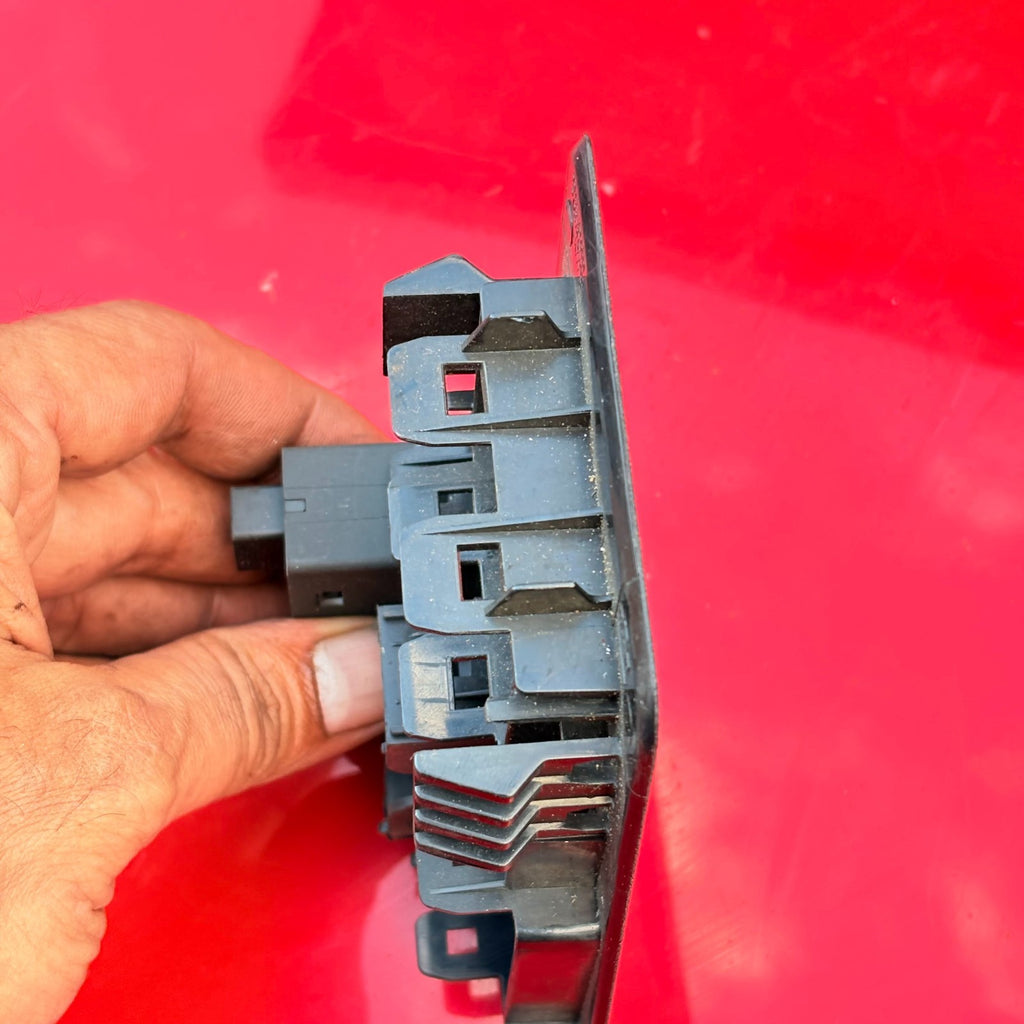 NISSAN QASHQAI TEKNA 4WD MK1 5DR 2.0 2008 MIRROR CONTROL SWITCH 68485-JD0000