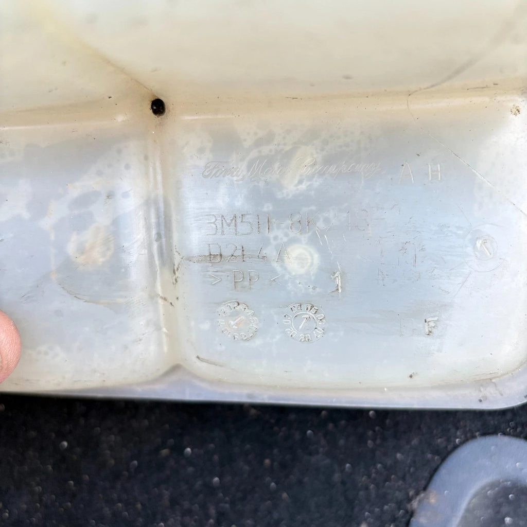 FORD FOCUS 2004-2011 COOLANT EXPANSION HEADER TANK 3M5H 8K218
