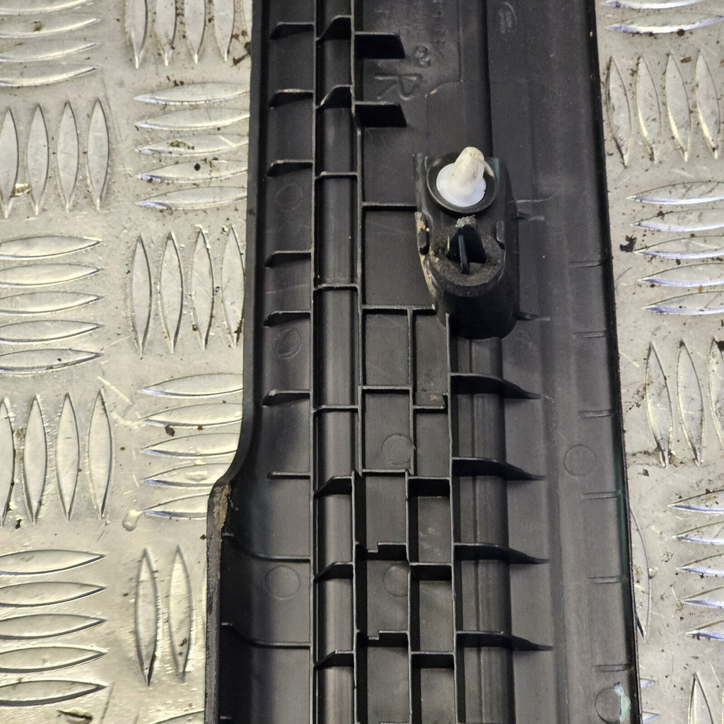 RANGE ROVER EVOQUE L538 2017 FRONT RIGHT KICK PLATE TRIM BJ3213200ADW