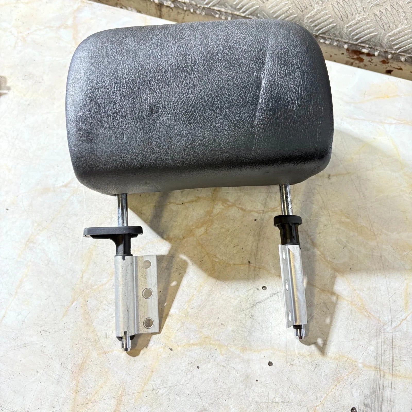 Bmw 320Ci Left Passenger Nearside Rear Headrest Head Rest