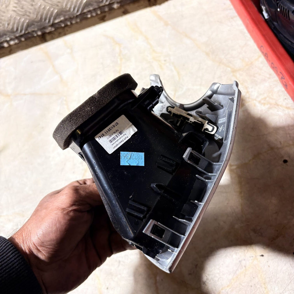 Citroen C3 VTR 2010-2013 Driver Side Dashboard Air Vent OSF A1092113