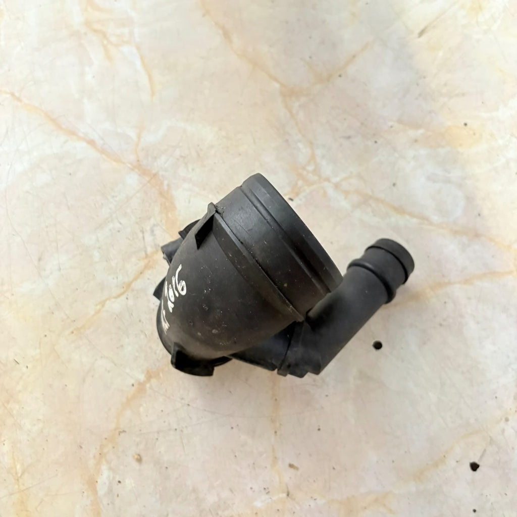 Skoda Octavia Mk3 5E Air Intake Hose Connector 5Q0129635 2013-2021 TDI