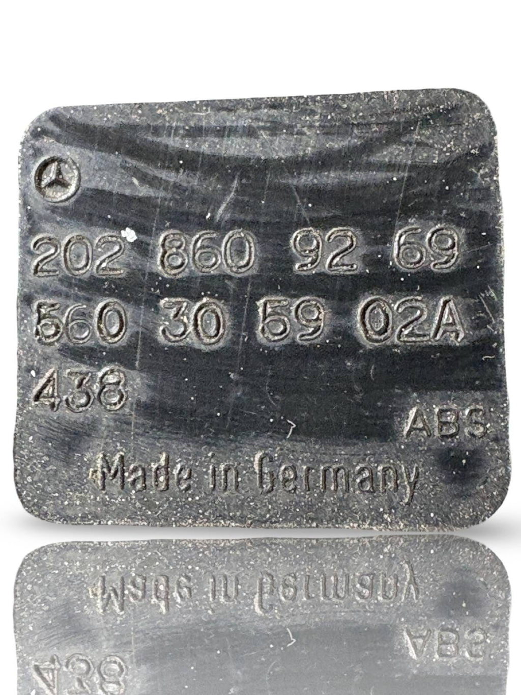 Mercedes Benz w202 Rear Centre Seat Belt Clips Receivers 2028609269