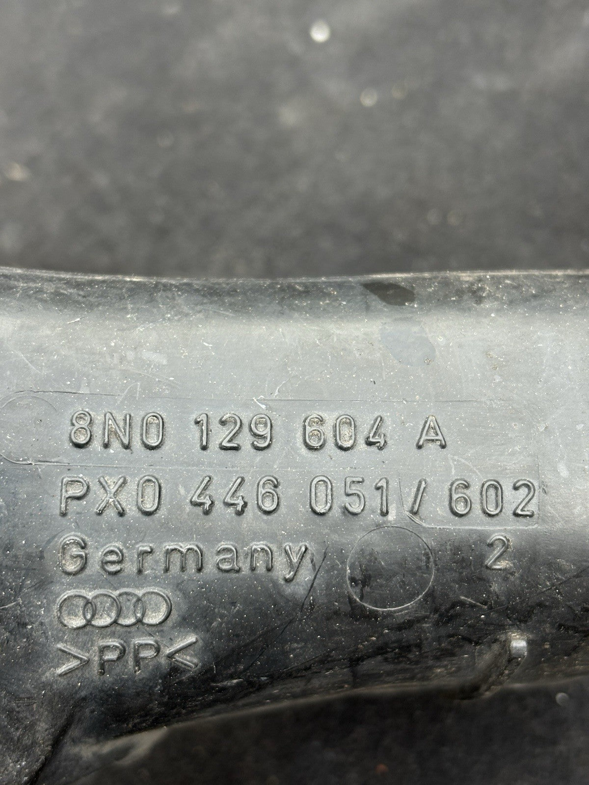 Audi TT 8N Mk1 1998-2006 BAM 225 Quattro Airbox Intake Pipe Duct 8N0129604A