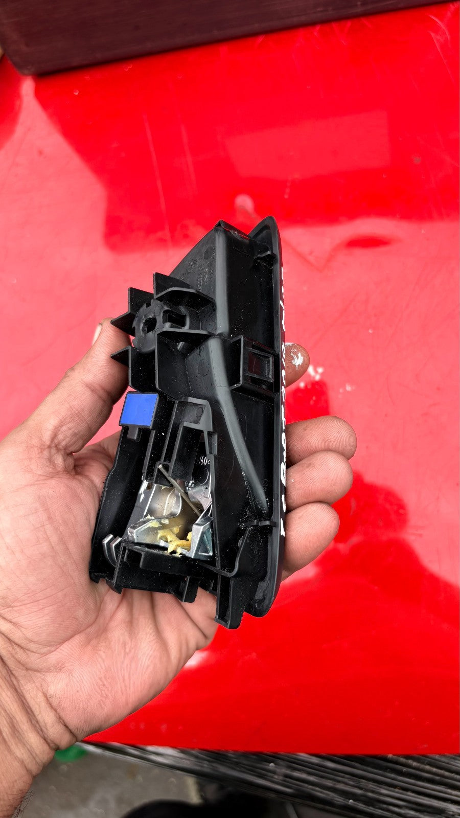 FORD ECOSPORT 2018 INTERIOR DOOR HANDLE REAR LEFT PASSENGER SIDE 8A61-A22601-CEW