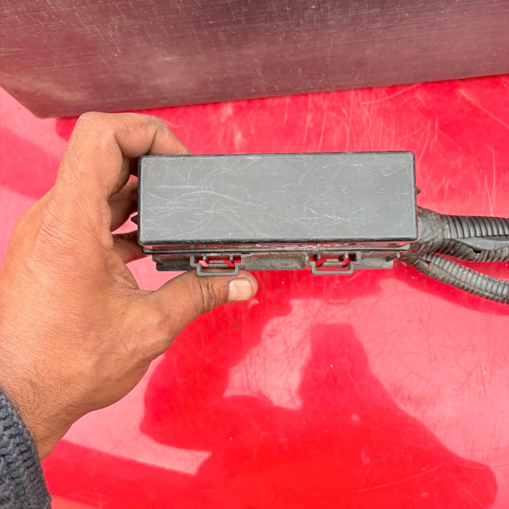 Chrysler 300C 2007 Fuse Relay Box Holder