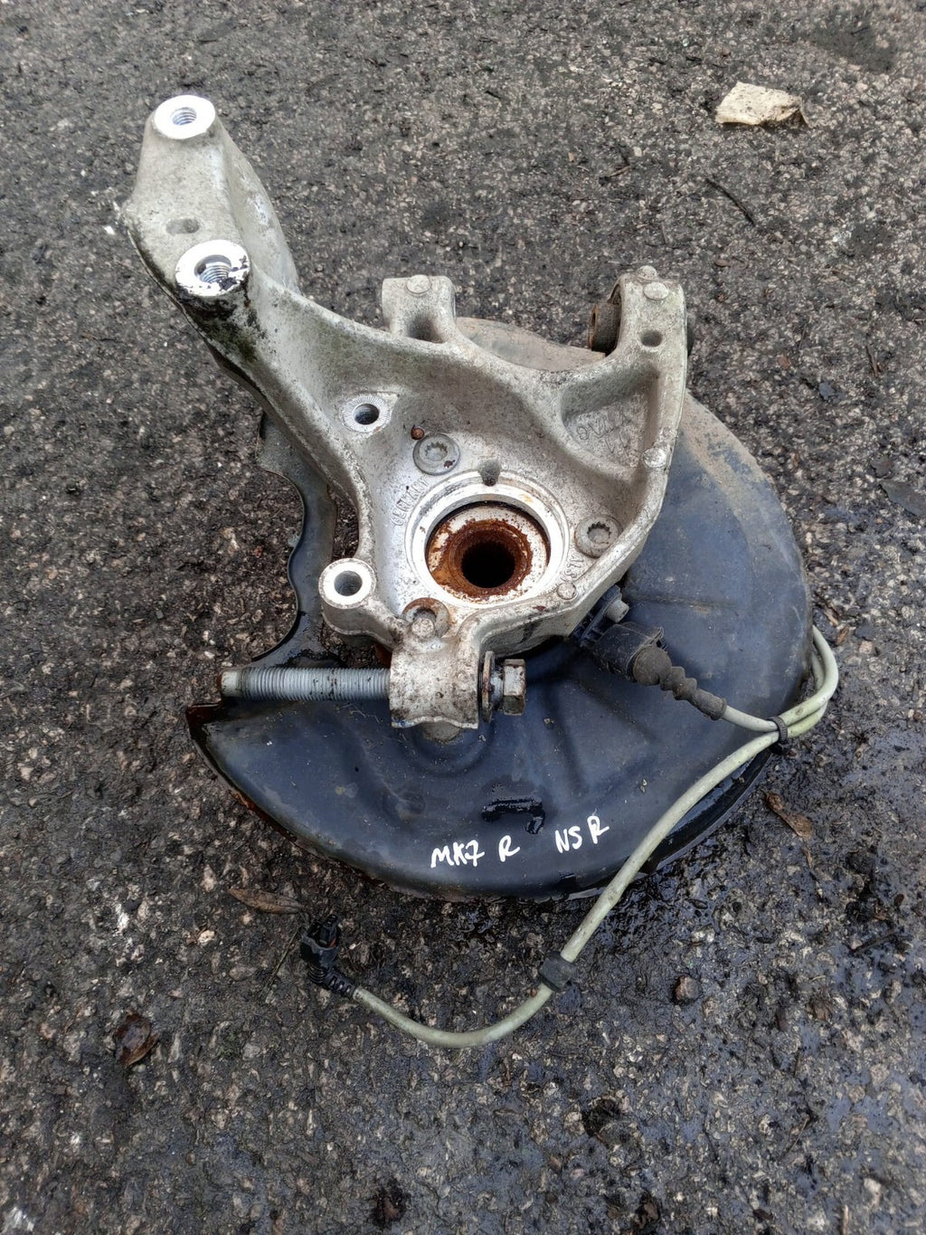 13-19 VW AUDI SEAT 4x4 REAR LEFT WHEEL HUB 5Q3505435A