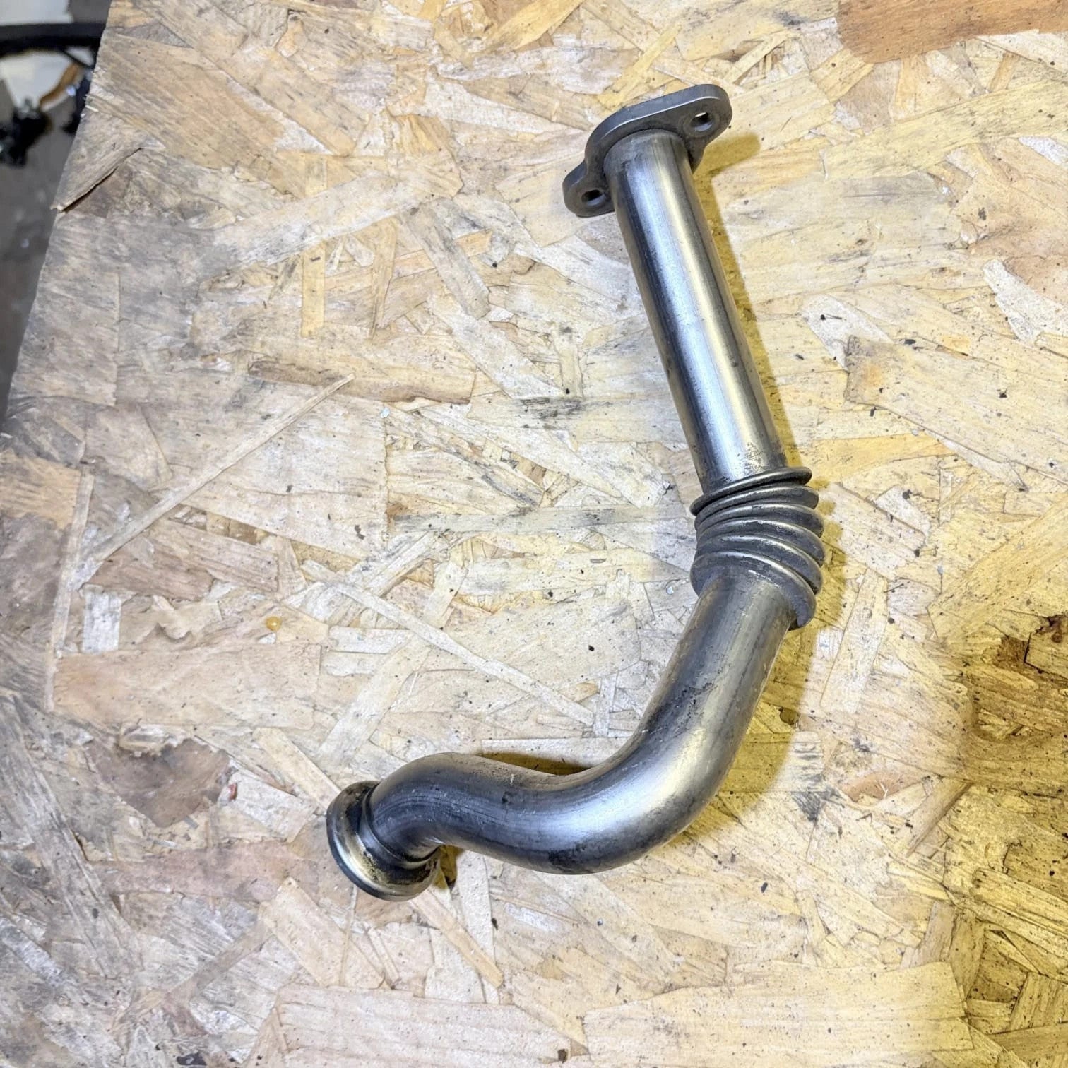 VW GOLF MK6/PASSAT B7 2.0 TDI EGR PIPE 03L131521A