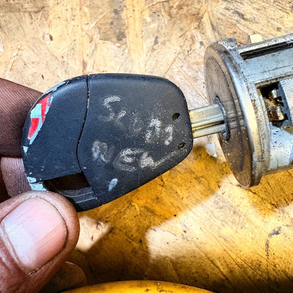 PEUGEOT SCUDO IGNITION SWITCH LOCK BARREL STARTER SWITCH KEY