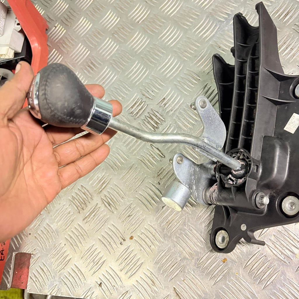 Mazda 3 BK 2003-2009 Petrol 5 Speed Manual Gear Selector Shifter BP4K-46-100C