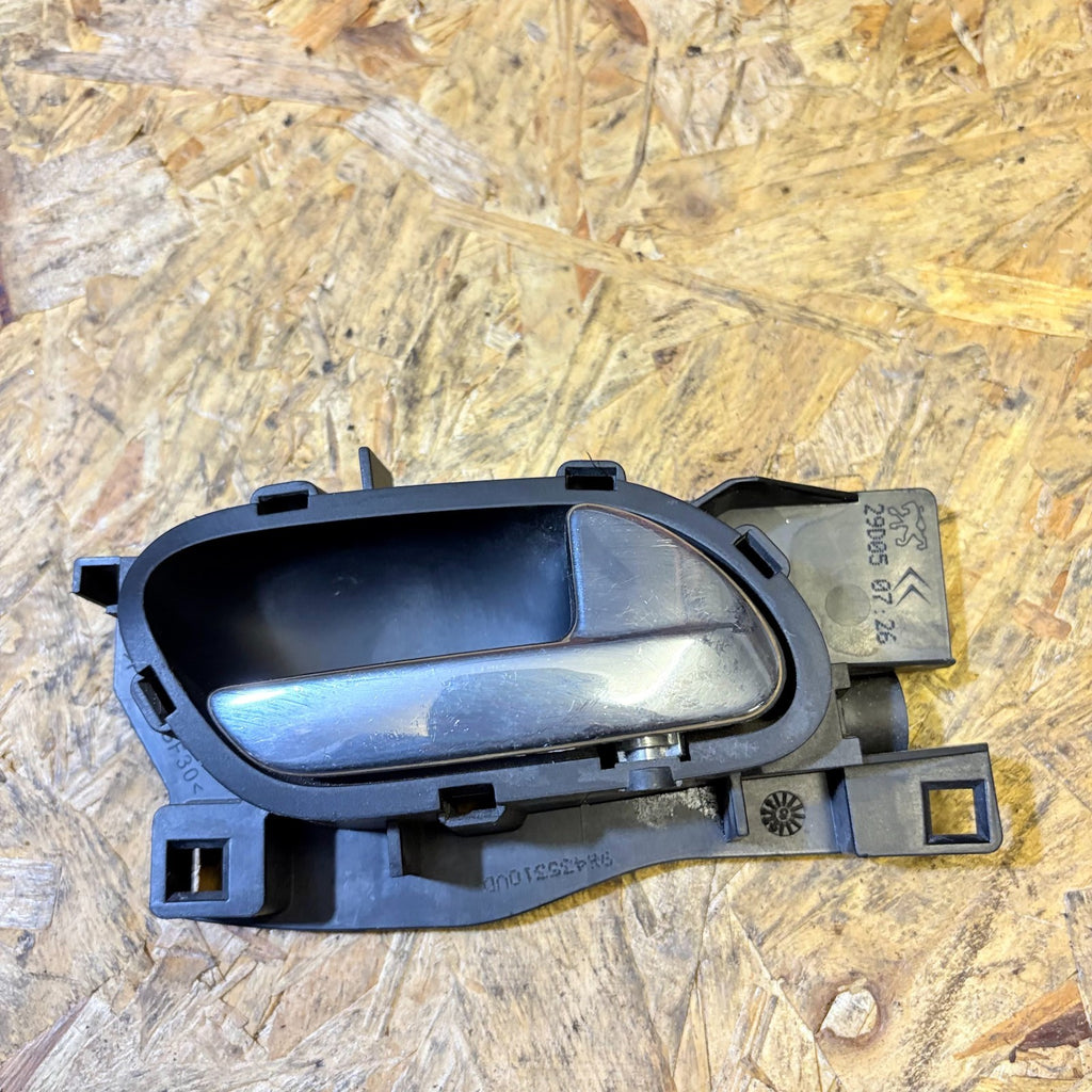 CITROEN C4 2004-2011 DOOR HANDLE INTERIOR FRONT DRIVERS SIDE OFFSIDE 100127387