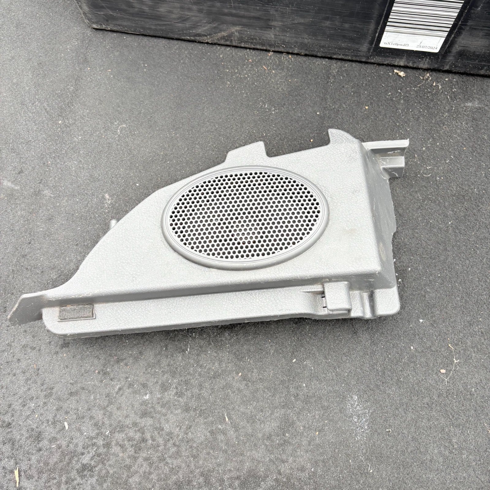 2010 Chevrolet Aveo Left Side Rear Parcel Shelf Speaker Trim 96456886