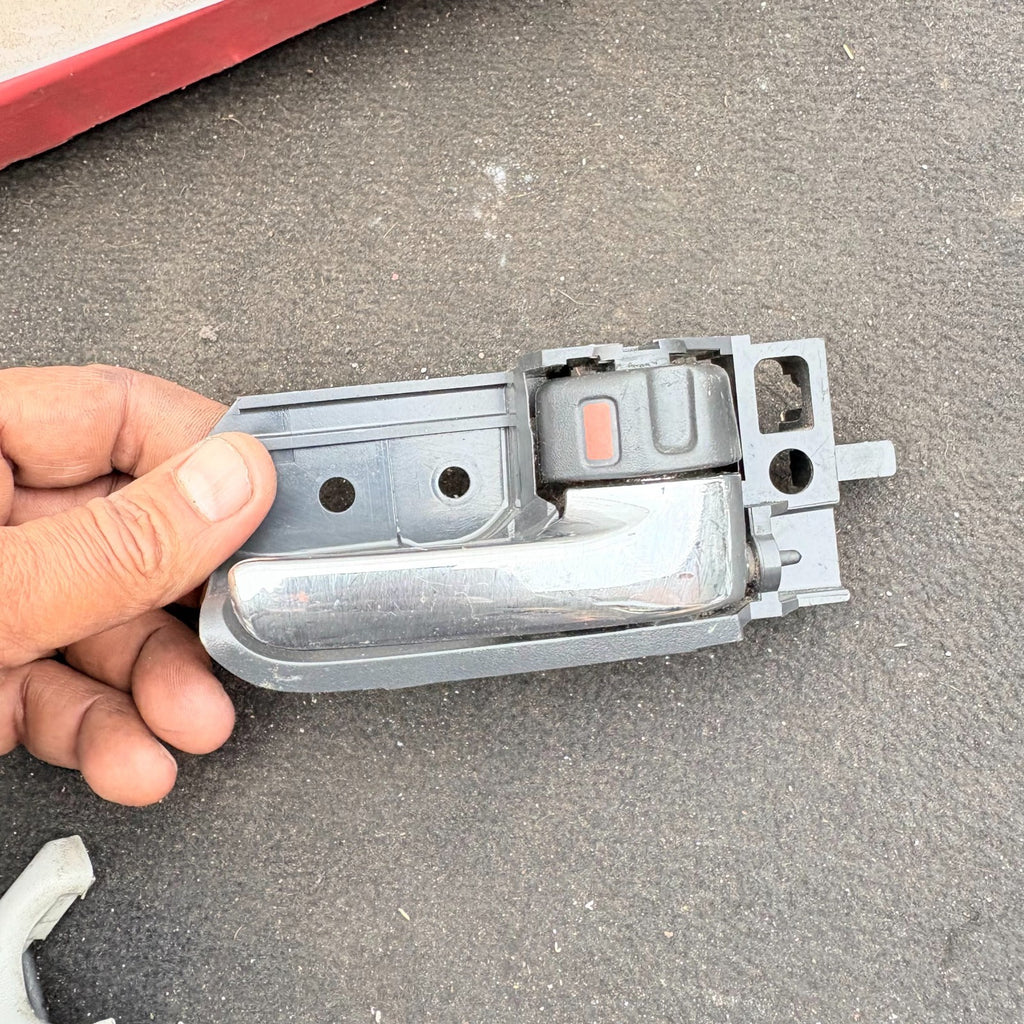 Toyota Corolla Right Driver Offside Rear Inner Door Handle Mk1 2004-2009