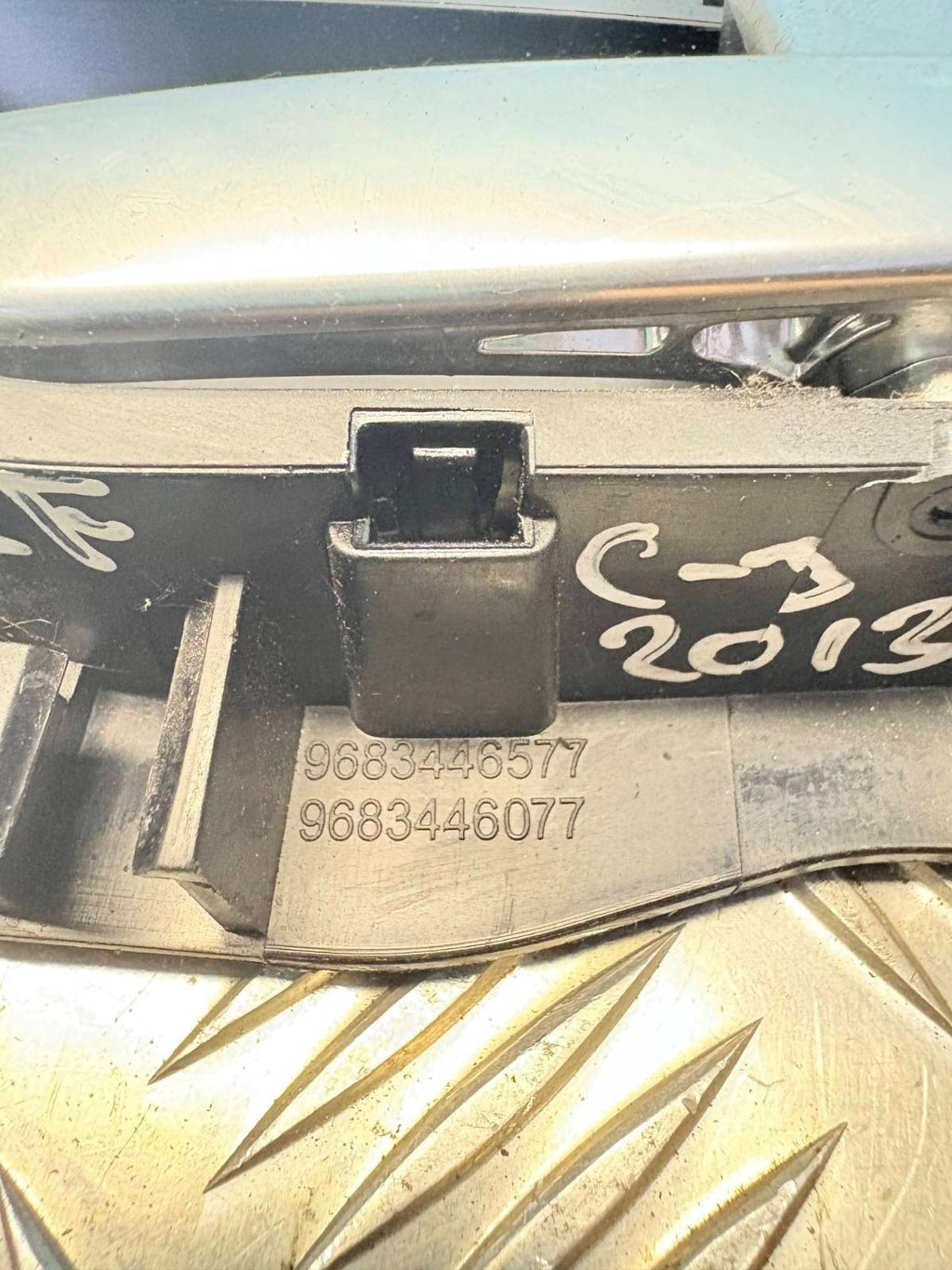 CITROEN C3 MK2 DRIVERS RIGHT FRONT INTERIOR DOOR HANDLE 9683446577 2009-2016