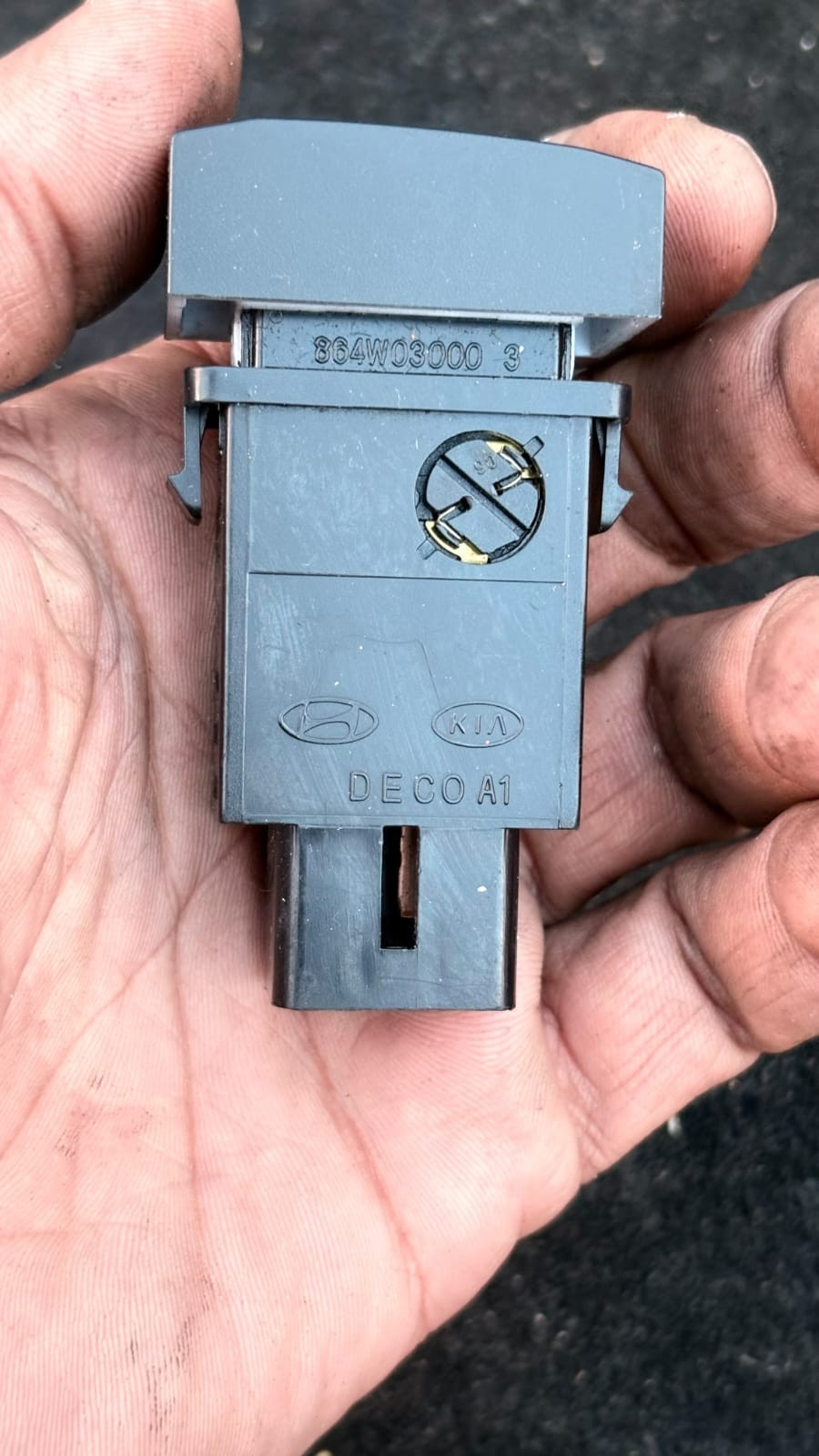 Hyundai Accent Demist switch KIA