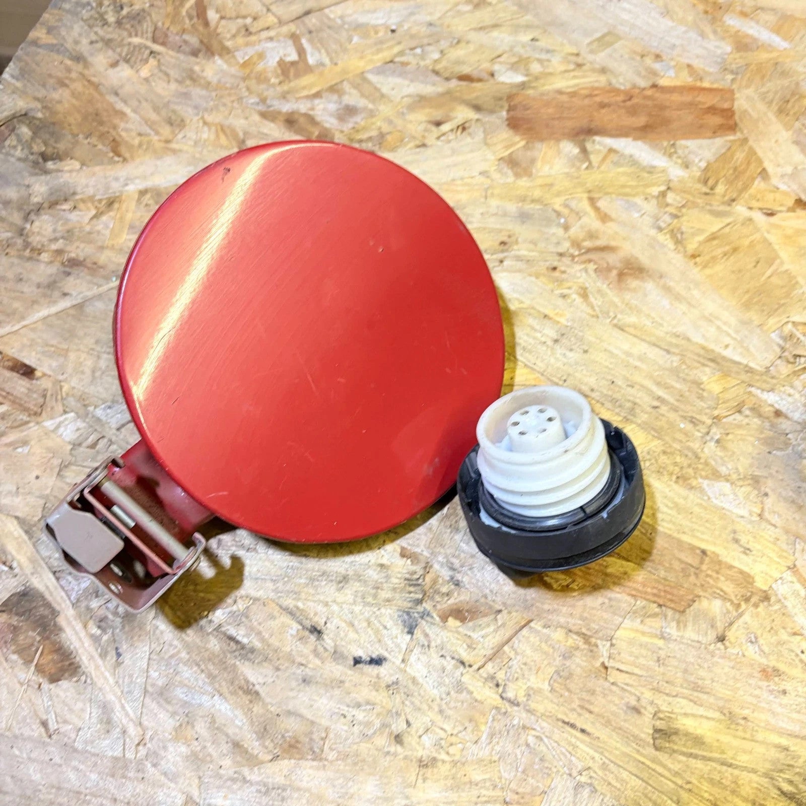 Nissan Pixo UA0 2009-2013 Fuel Filler Flap Cover Red