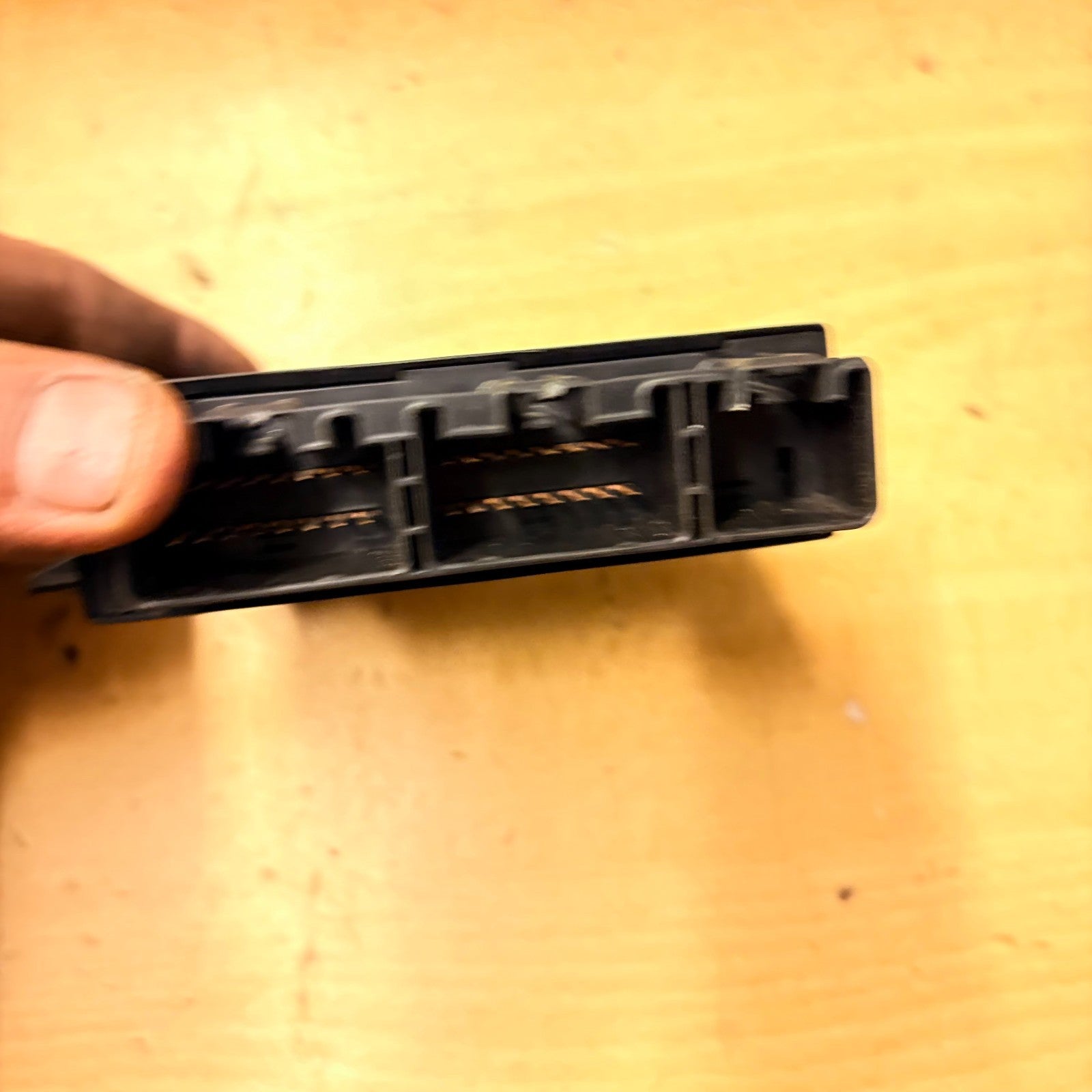 FORD FOCUS CONTROL ASY LOCK AND ALARM ECU 98AG15K600EB