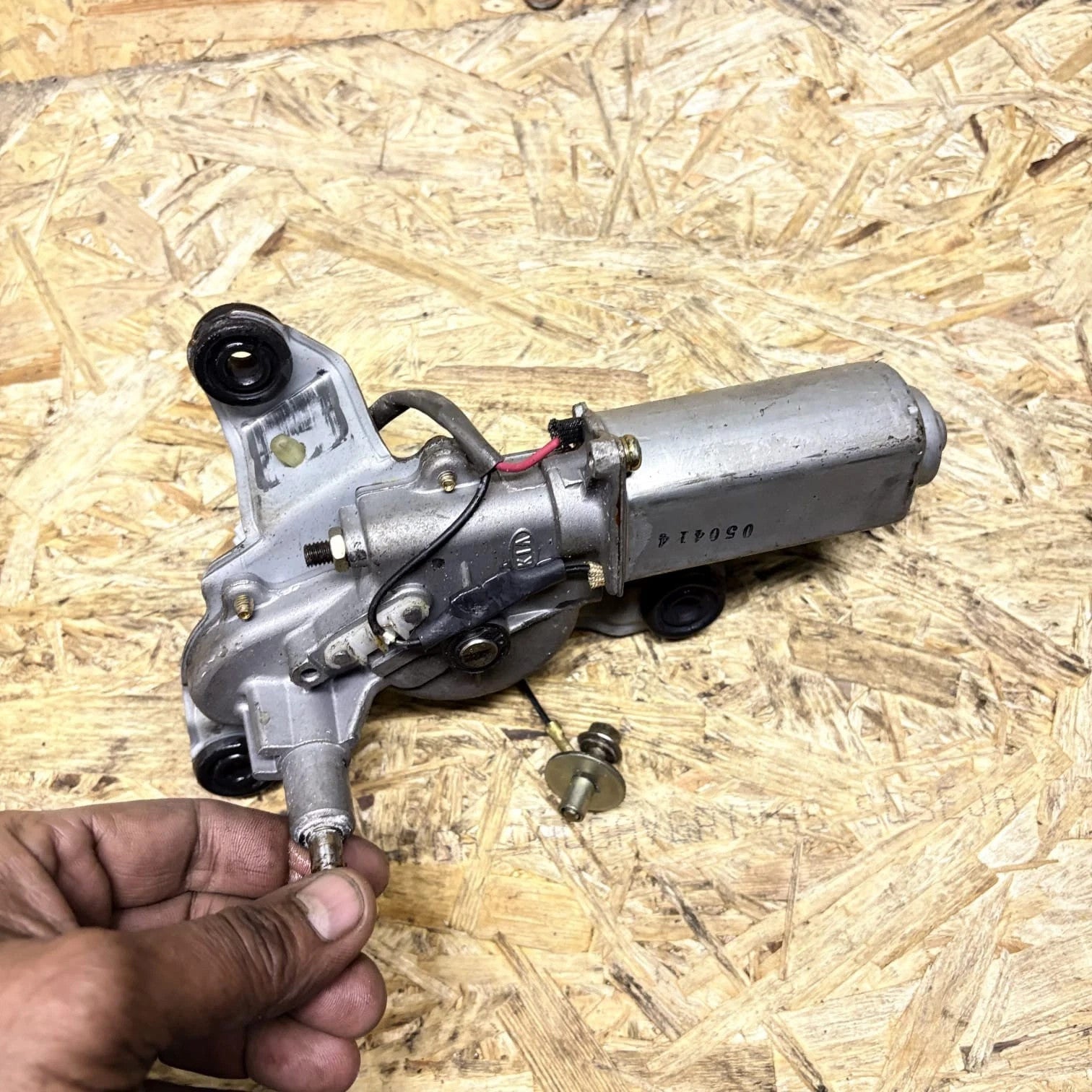 KIA CARENS REAR WIPER MOTOR 03511-1400 2004 A1607-6