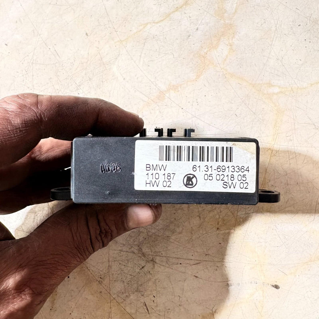 BMW 320Ci 99-06 E46 LEFT FRONT WING MIRROR MEMORY MODULE 61316913364