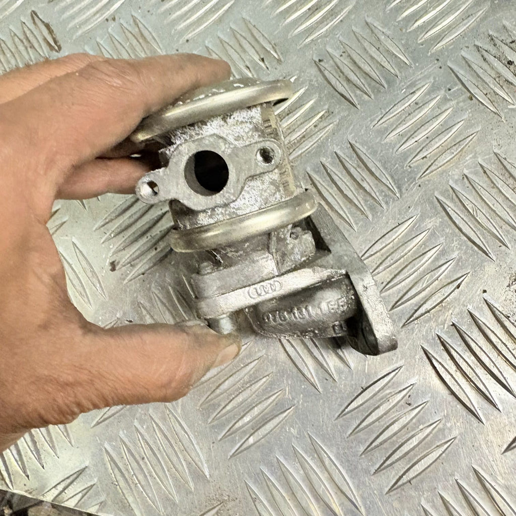 Audi A6 S6 C5 4B 2.4 Petrol 125 kW BDV 2000 EGR Valve 078131101N NSF