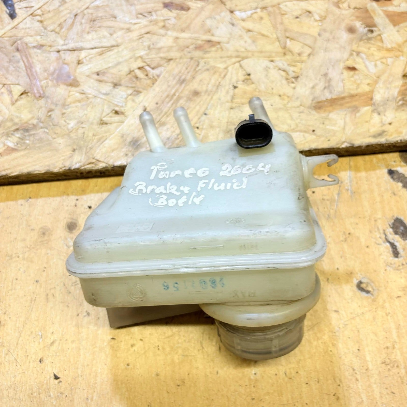 FIAT PUNTO 2004 BRAKE FLUID RESERVOIR TANK BOTTLE