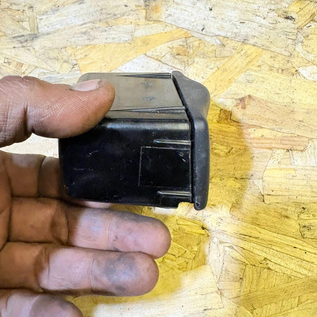 REAR CENTER ASHTRAY ORIGINAL FOR HONDA CIVIC 01-06 83480-S3N-0030