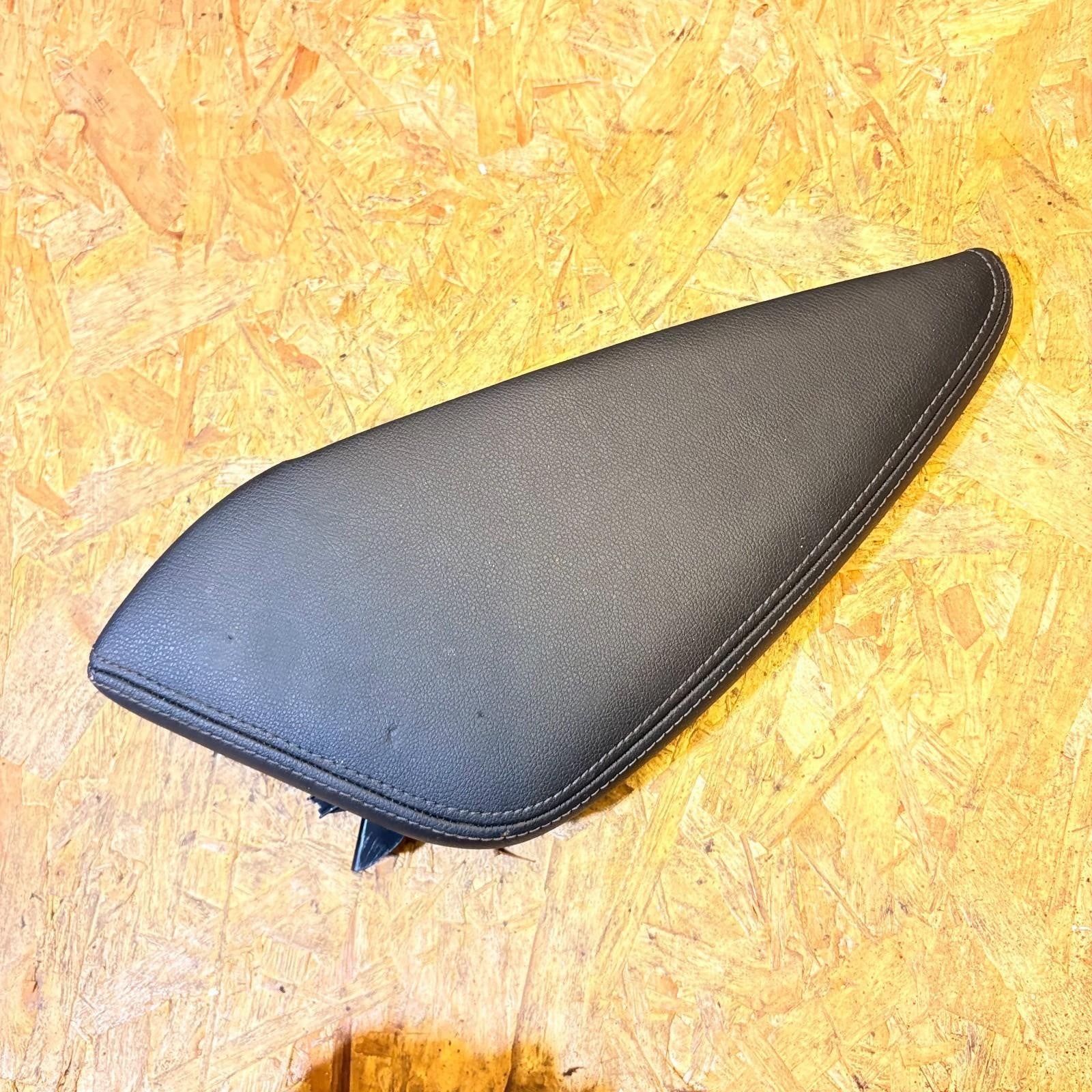 Nissan Qashqai J11 Right Side Console Trim Cover 2013-2021 969RJ43H0A