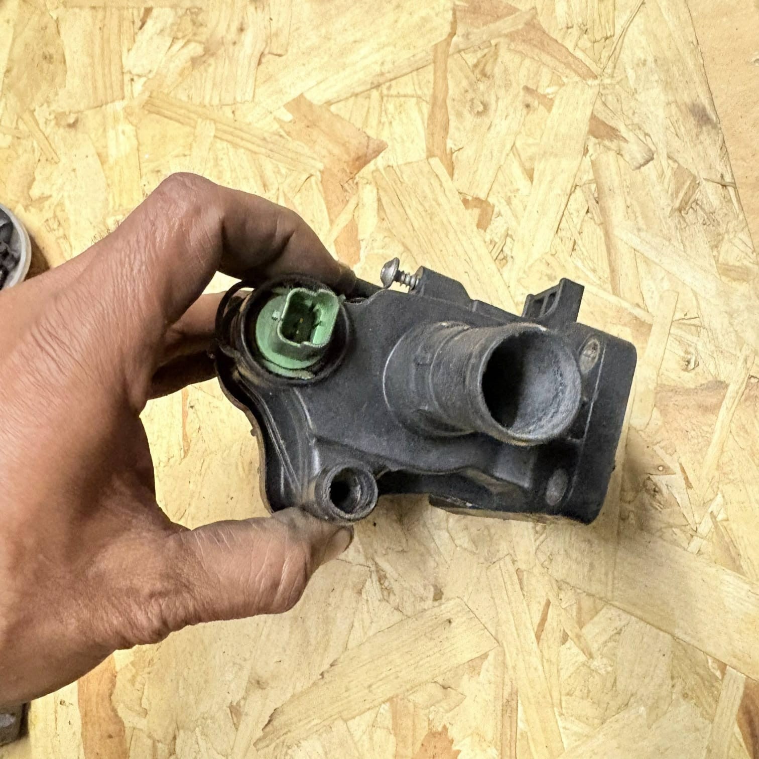 PEUGEOT 206 MK1 2005 1.6 DIESEL THERMOSTAT HOUSING 9647767180