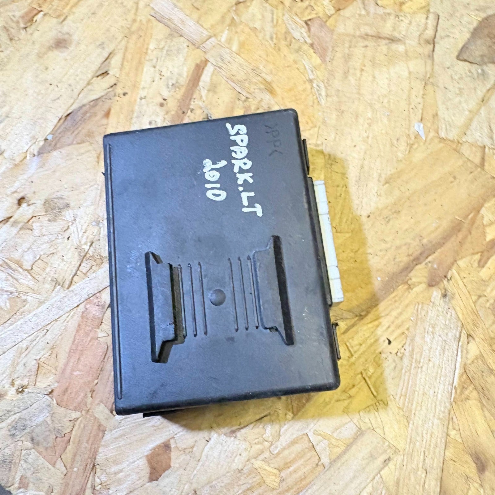 CHEVROLET SPARK LT 2010 ALARM SENSOR MODULE UNIT RM0-07K004