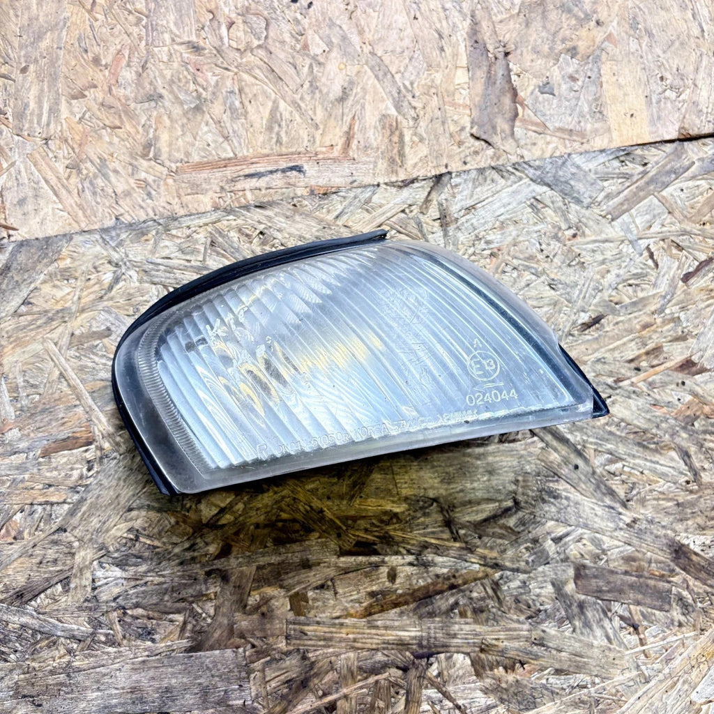 KIA Sephia Drivers side front flasher lamp