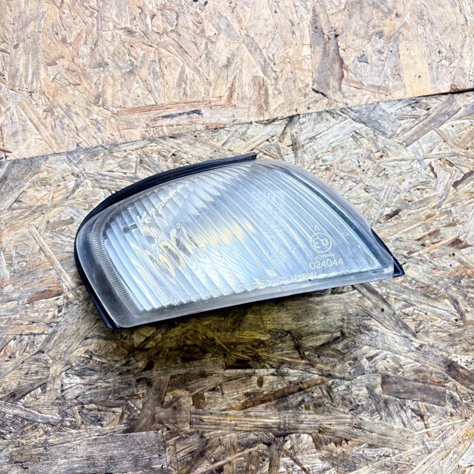 KIA Sephia Drivers side front flasher lamp
