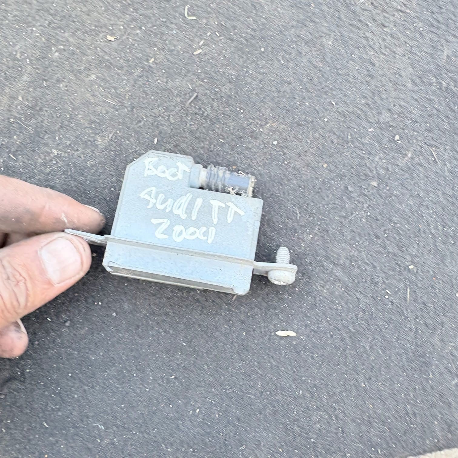 Audi TT Mk1 8N 1998-2006 Coupe Aerial Amplifier 8N8035225
