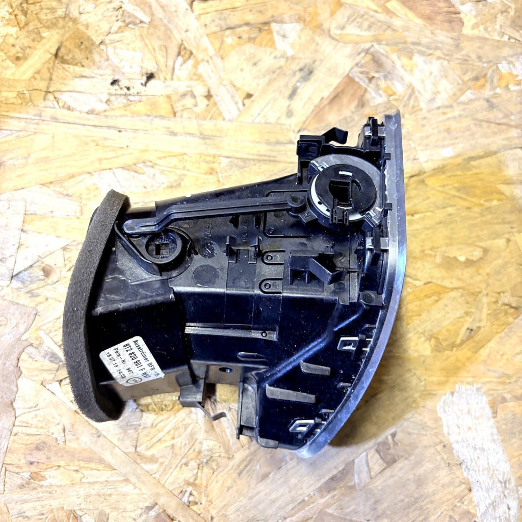 2014 AUDI A4 B8 PASSENGER FRONT DASHBOARD AIR VENT 8T2820901F