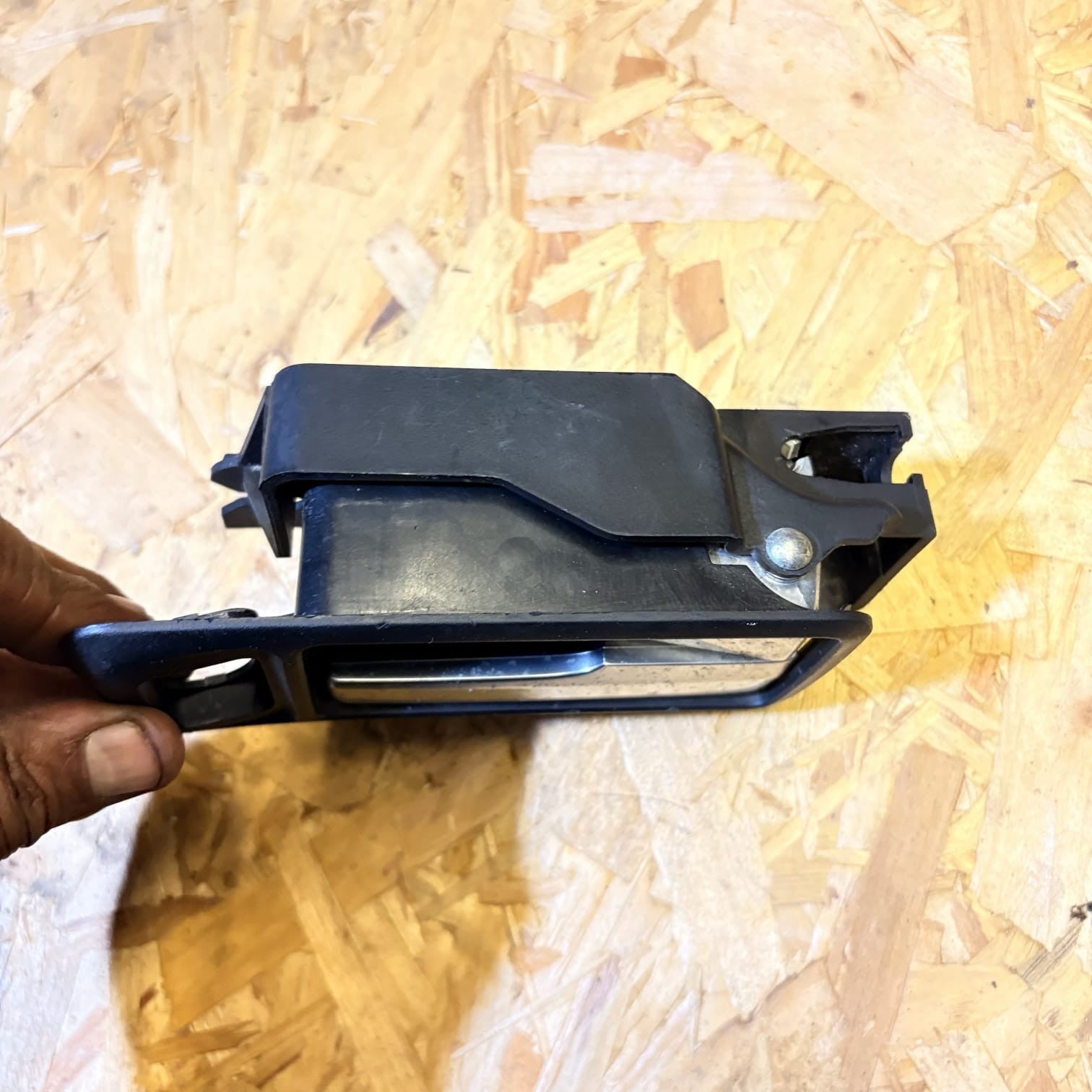 Ford Focus C-MAX Driver Rear Interior Door Handle 03-07 3M51R22600BA SBR43437
