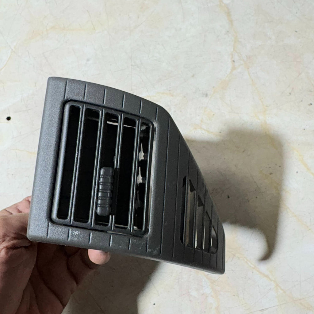 Proton Savvy 2005-2012 Right Dashboard Air Vent Driver Side OSF RHD 5 Door Hatch