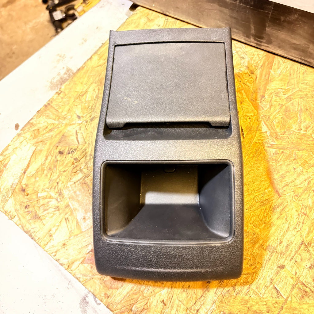 MERCEDES BENZ A-CLASS W176 2013 ASHTRAY REAR A2466460069