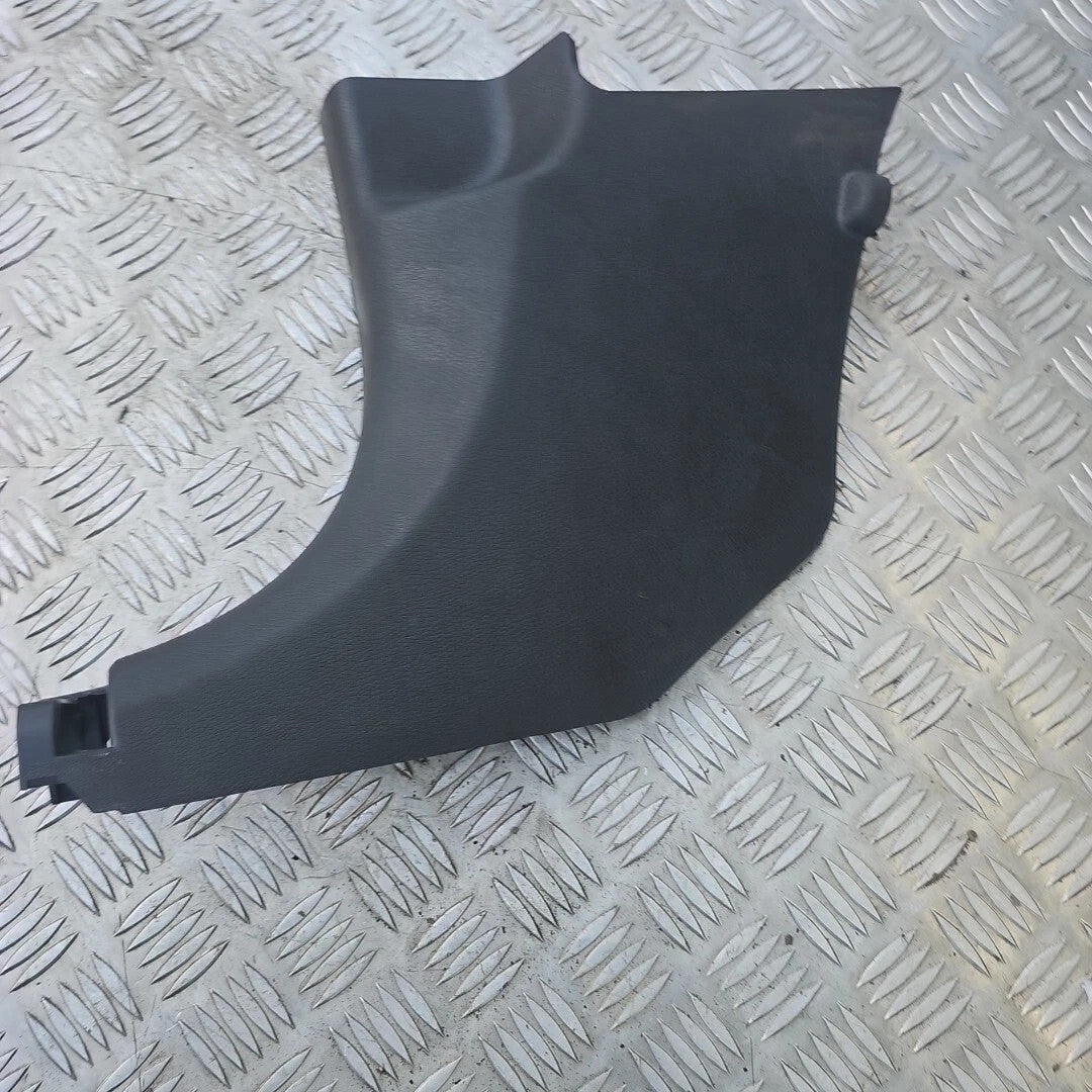 Hyundai Tucson TL 2017 Left front Foot area side trim 85825-D7900TRY