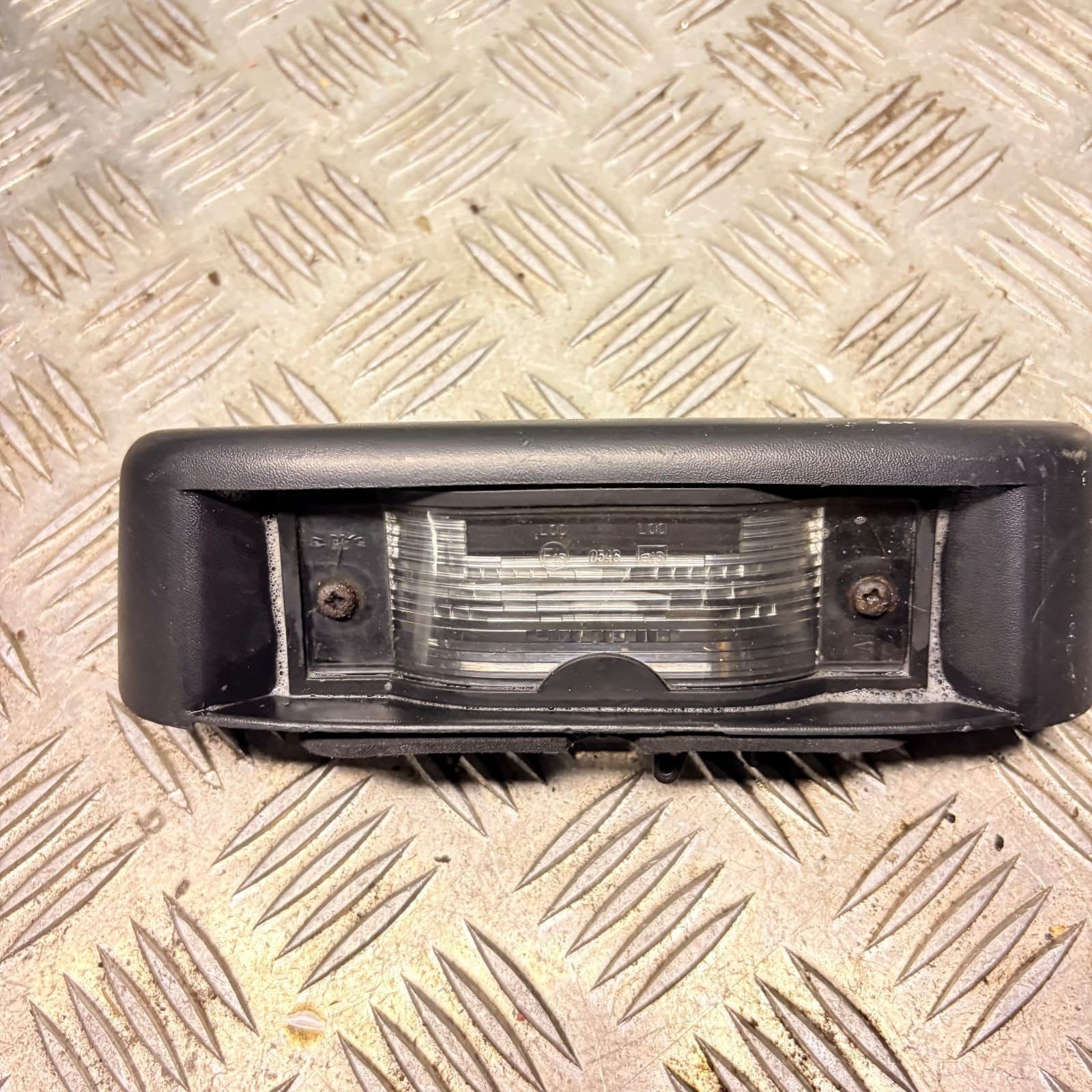 Vauxhall Vivaro/Renault Trafic REAR NUMBER PLATE LIGHT P/N 93854773