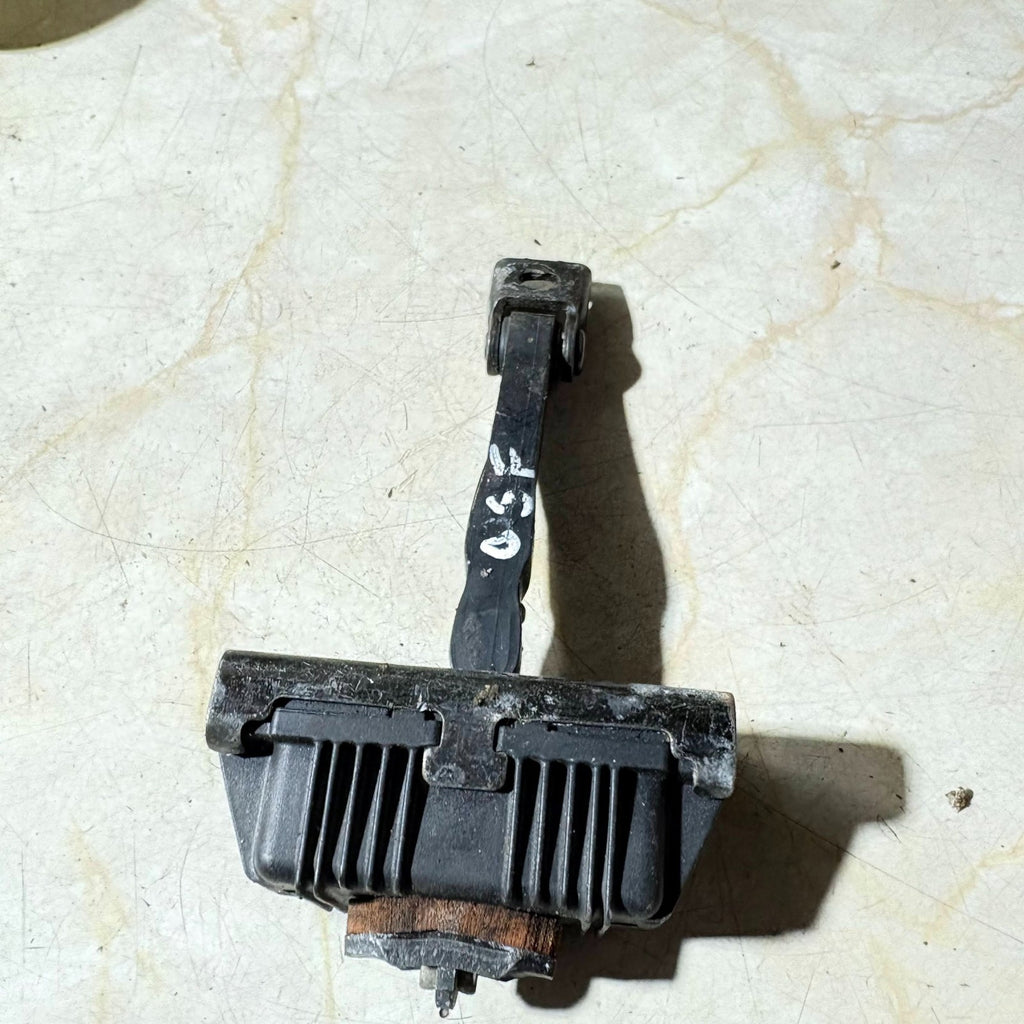 Front Right Side Door Hinge Stop Check Strap Fits BMW COMPACT 2003