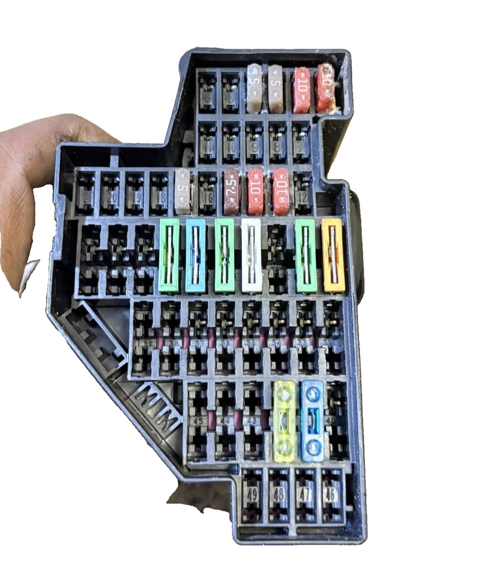 SEAT LEON FR 2005-2012 FUSE BOX