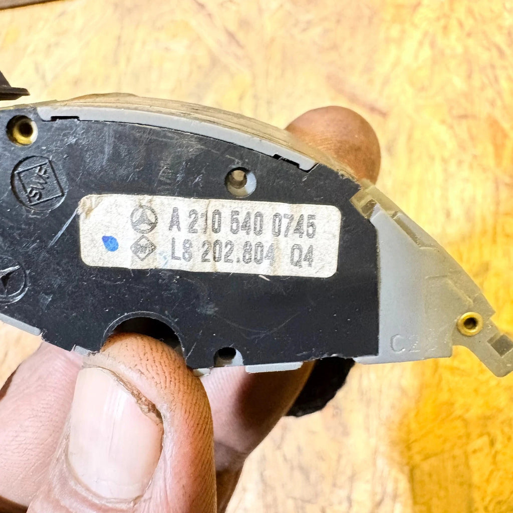 Mercedes Cruise Control Stalk Switch 2105400745 R170 SLK W210 E Class Crossfire