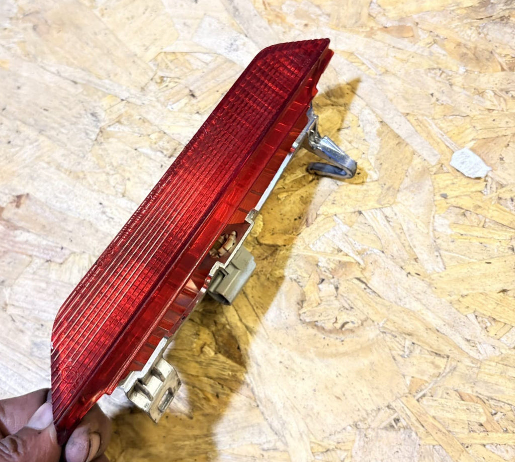 TOYOTA YARIS P9 Rear Third Brake Stop Light 1.4 Diesel 28688084