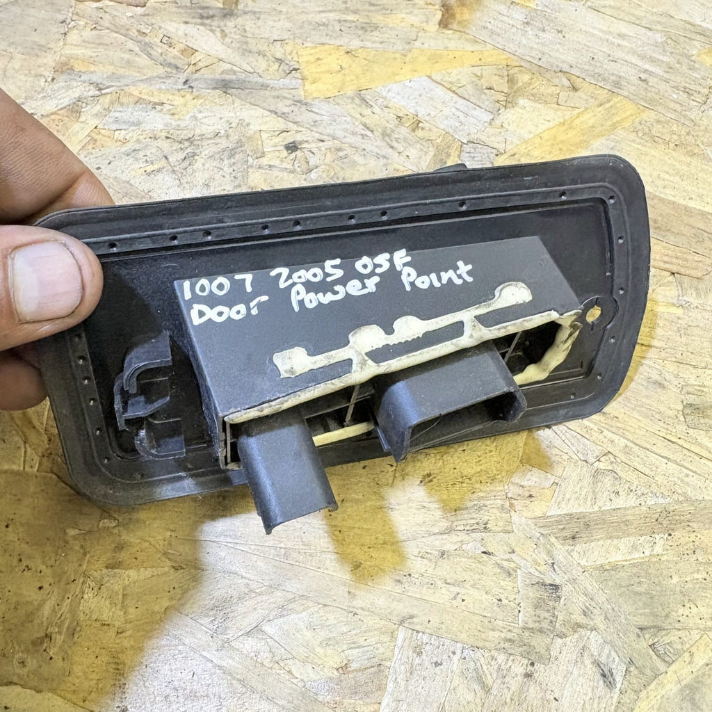 9659128380 switch Peugeot 1007 Sport 2005 1850071 Driver Front Door Power Point