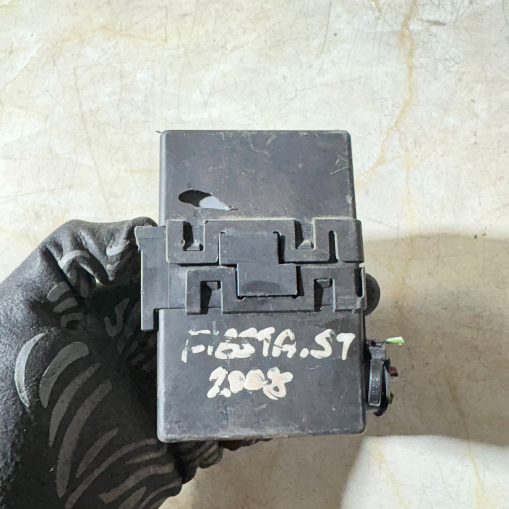 2008 FORD FIESTA FUSE BOX 2S6T-14A076-BA