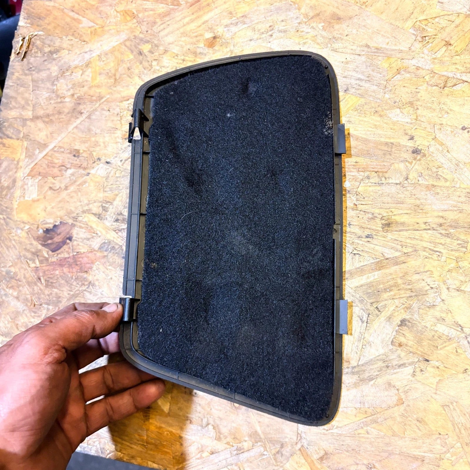 MINI PASSENGER SIDE INTEROR BOOT TRIM COVER PART NUMBER 5143 1503473