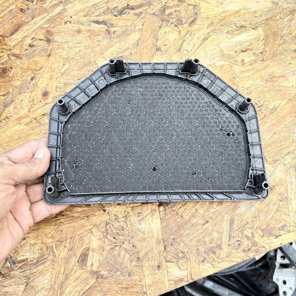 BMW 1 E81 E87 Underseat Subwoofer Speaker Trim Cover Passenger Front 4913631821