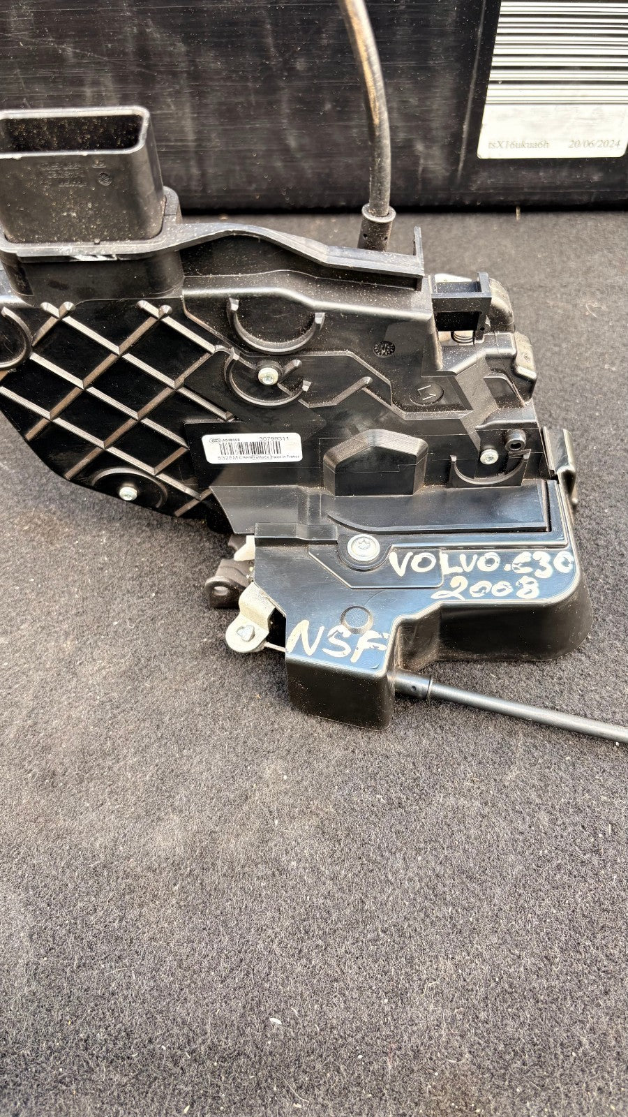 2008 VOLVO C30 REAR PASSENGER SIDE DOOR LOCK