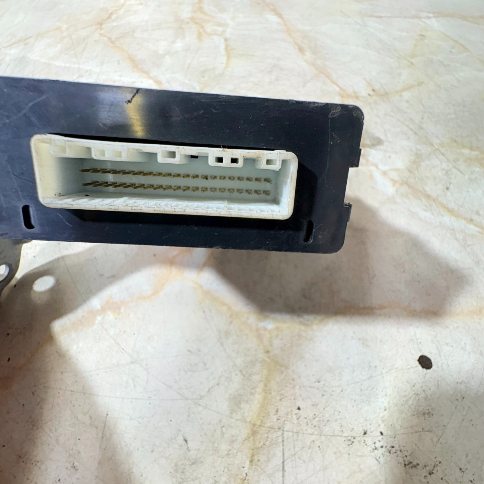 Ford Fiesta 01-08 Fusion 02-12 Heated Front/Rear Screen Switch Pack 2S6T18K574AC