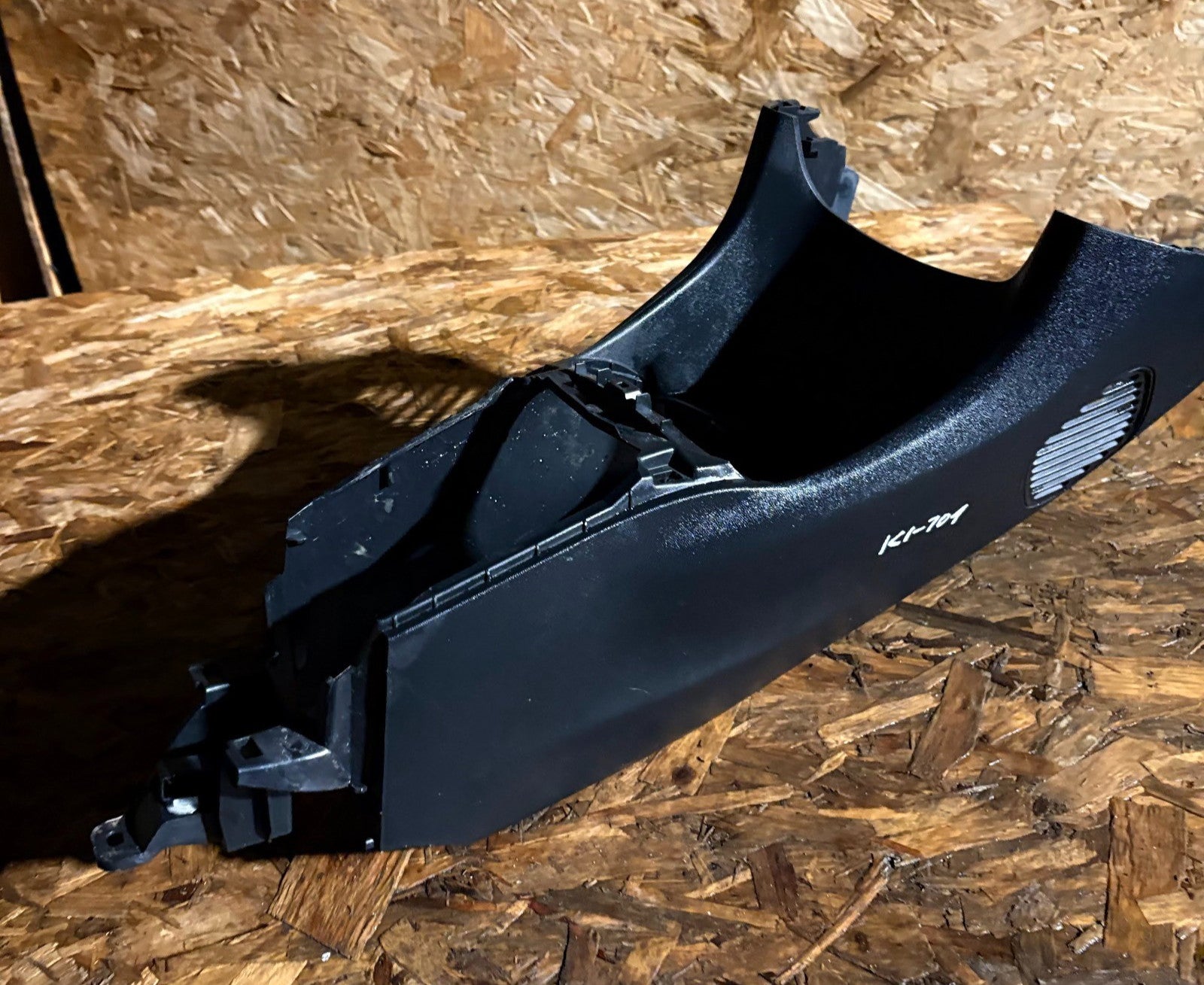 PEUGEOT 108 2014-2022 FRONT CENTRE CONSOLE 1388649XZD