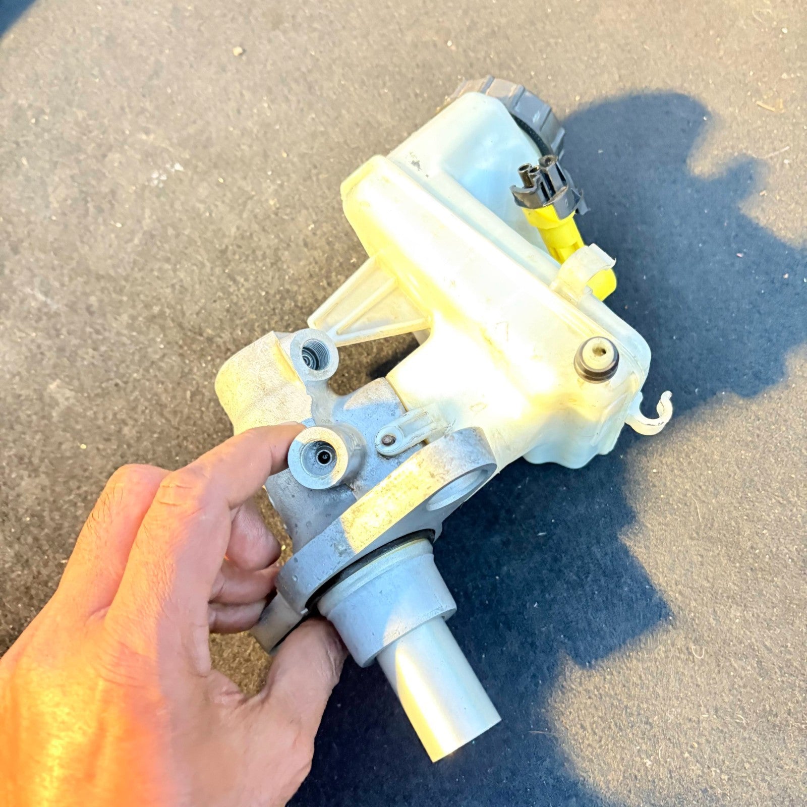Chevrolet Cruze 2008-2016 brake master cylinder 033508-90501